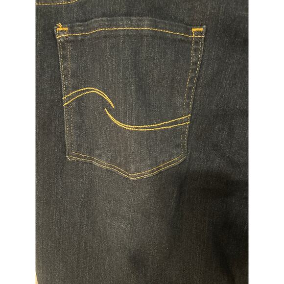 Levi Strauss Women’s Jeans Dark Wash Size 24M Mid-Rise Bootcut NWT - Picture 4 of 6